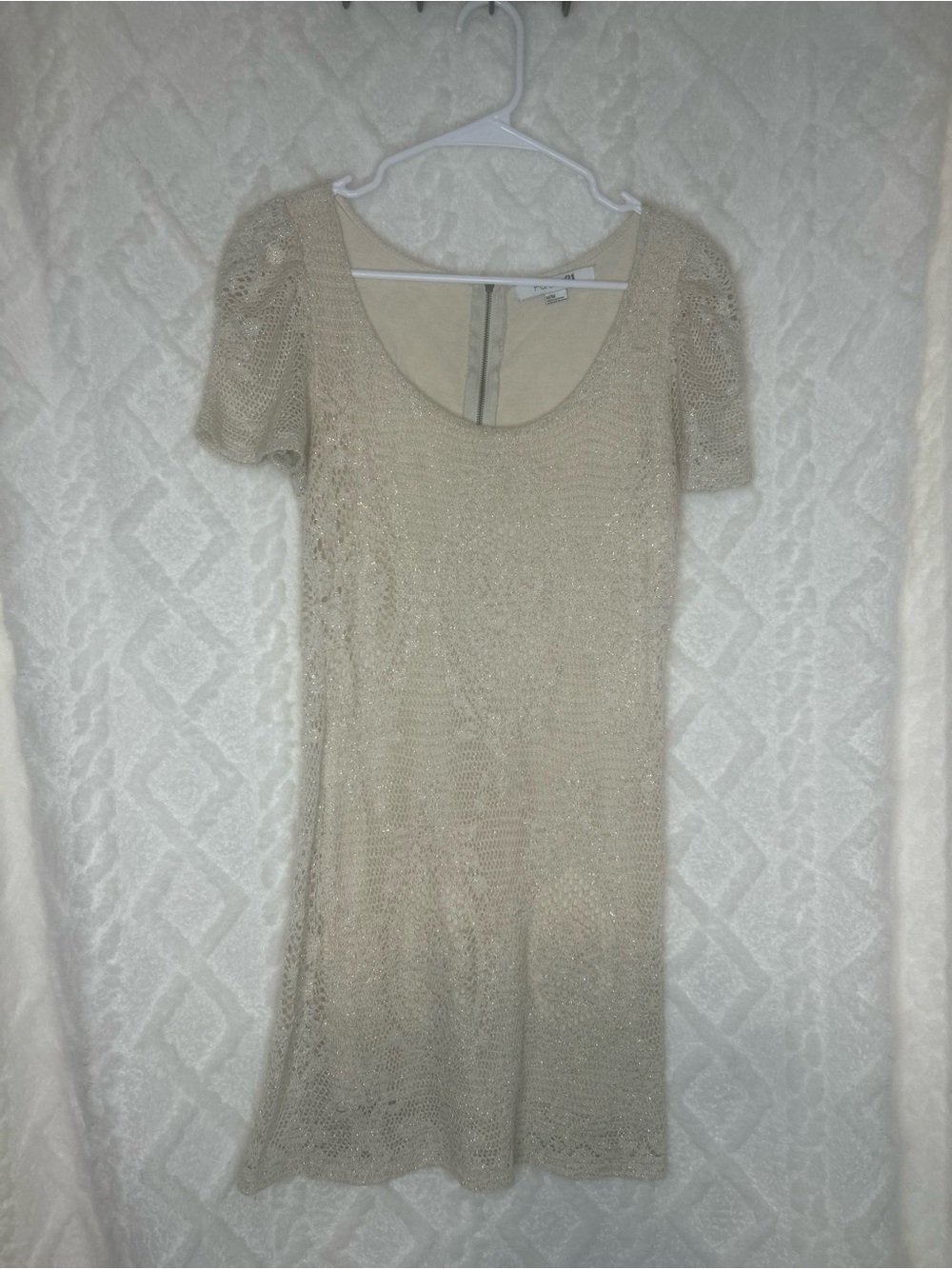 Forever 21 Shimmery Cream Short Sleeve Knit Dress